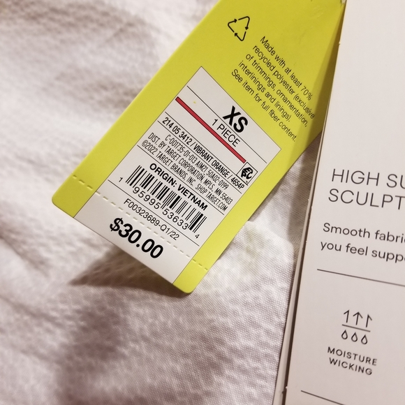 NWT HIGH SUPPORT SPORTS BRA  BACK CLOSURE XS MOLDED CUPS - Picture 9 of 10